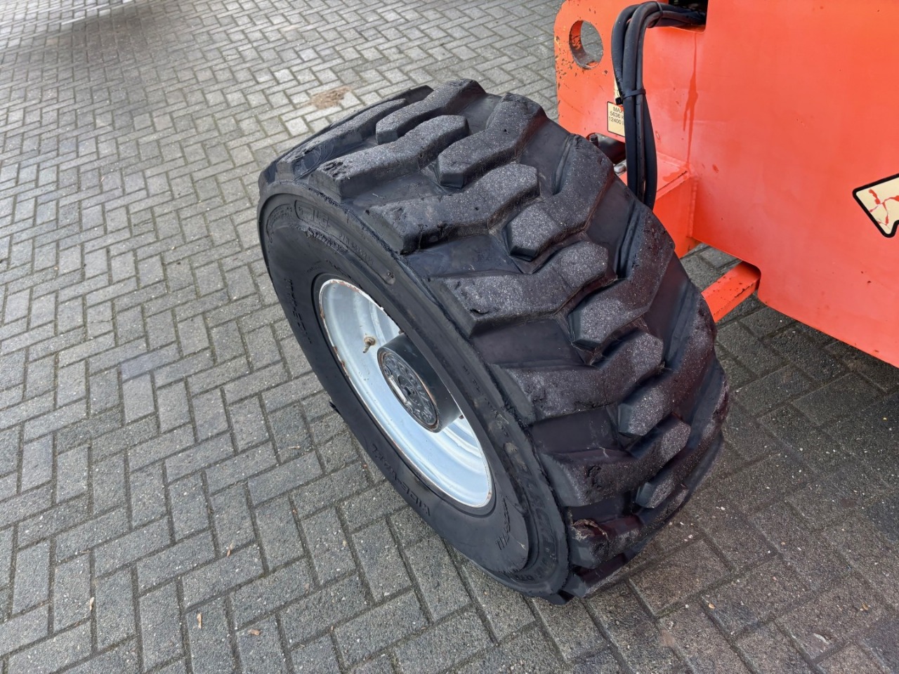 Sold - Telescopic Boom Lift - View 2